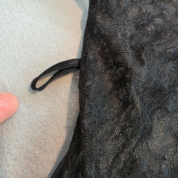 Victorias Secret NEW Black Lace Open Front Lightweight Sheer Robe Whimsigoth M/L - Picture 5 of 9